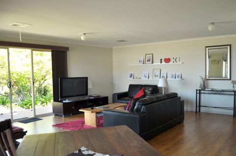 Admirals Inn - Accommodation Burleigh 14