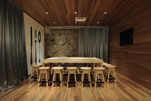 Mansfield Park Hotel - Accommodation Burleigh 10