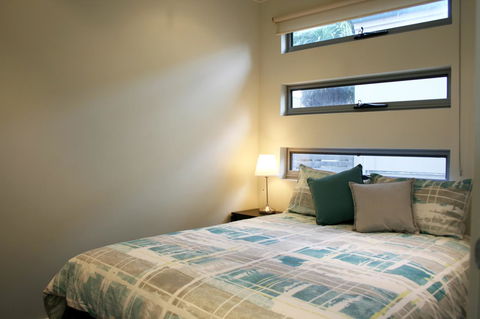 Penneshaw Oceanview Apartments - Accommodation Burleigh 14