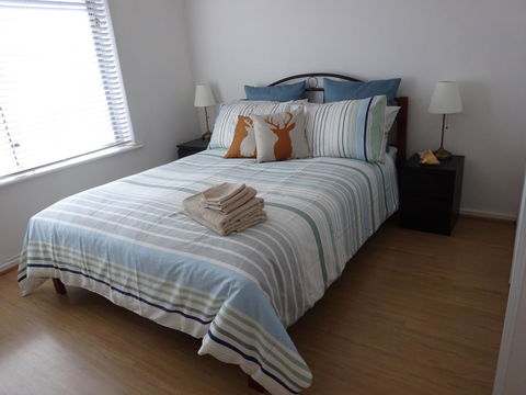 Selene Holiday Apartment @West Beach - Accommodation Burleigh 22