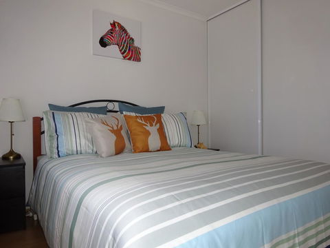 Selene Holiday Apartment @West Beach - Accommodation Burleigh 23