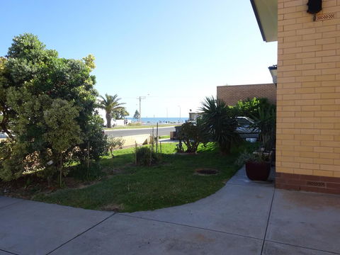 Selene Holiday Apartment @West Beach - Accommodation Burleigh 30