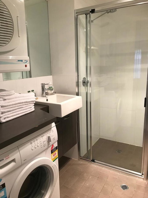 Adelaide DressCircle Apartments - Archer Street - Accommodation Burleigh 3