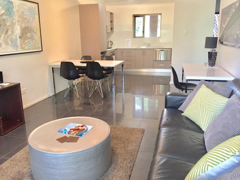 Adelaide DressCircle Apartments - Archer Street - Accommodation Burleigh 13