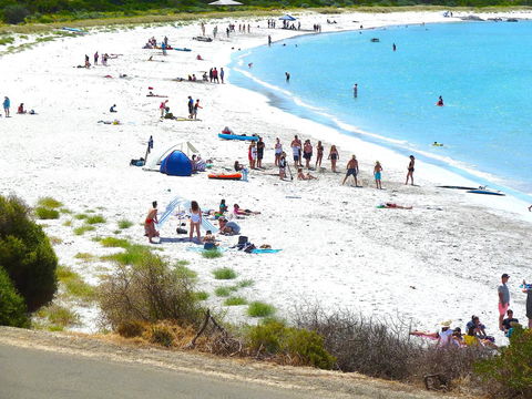 SeaShells Penneshaw - Accommodation Burleigh 2