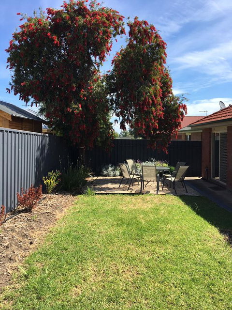Windsor Gardens Home - Accommodation Burleigh 13