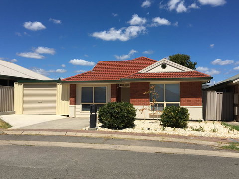 Windsor Gardens Home - Accommodation Burleigh 18