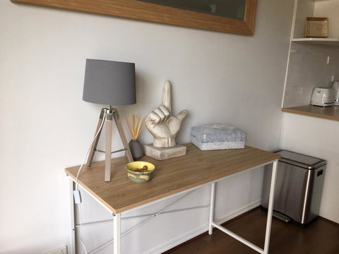 Windsor Gardens Home - Accommodation Burleigh 10