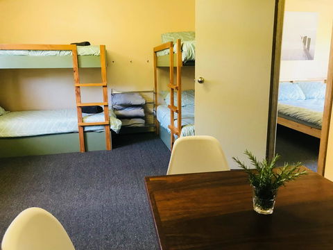 Longwood Retreat - Accommodation Burleigh 13