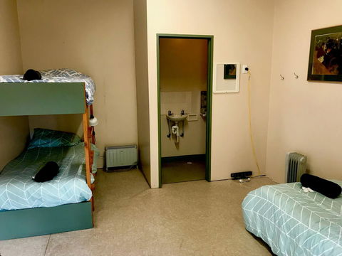 Longwood Retreat - Accommodation Burleigh 19