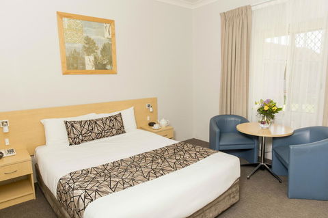 Bathurst Motor Inn - Accommodation Burleigh 3