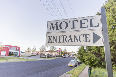 Bathurst Motor Inn - Accommodation Burleigh 35