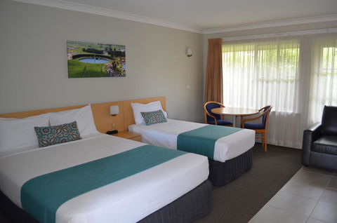 Bathurst Motor Inn - Accommodation Burleigh 18