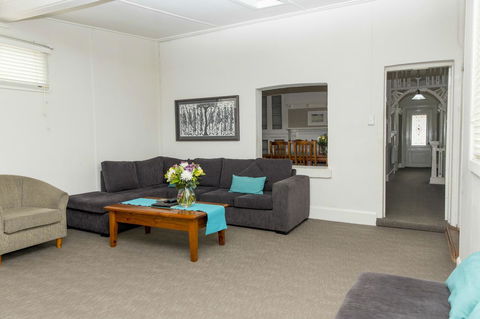Bathurst Motor Inn - Accommodation Burleigh 31