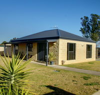 DBJ Holiday Units - Accommodation Burleigh