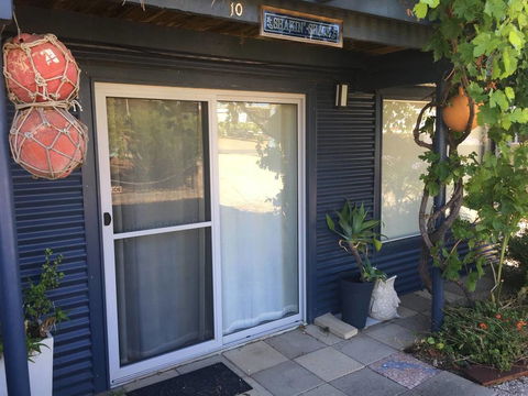 SHAKIN' SHACK - Accommodation Burleigh 19