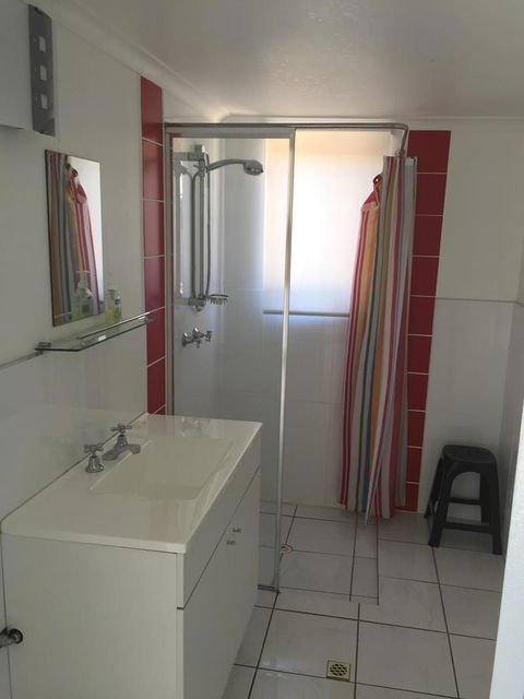 SHAKIN' SHACK - Accommodation Burleigh 15