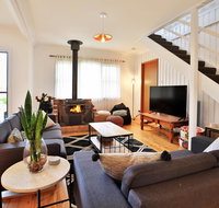 Hudson Bay  Basin View-Pet Friendly-15 Mins to Hyams Beach - Accommodation Burleigh