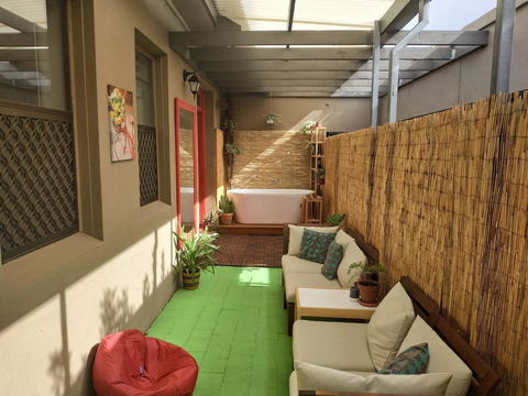 Diamond On Olive - Accommodation Burleigh 0