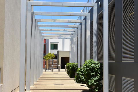 Breakwater Apartment - Accommodation Burleigh 7