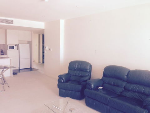 Breakwater Apartment - Accommodation Burleigh 12
