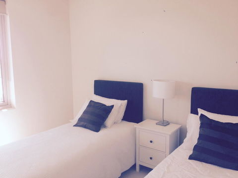 Breakwater Apartment - Accommodation Burleigh 9
