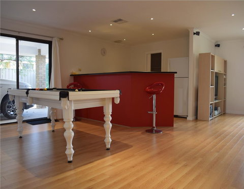 South Coast Escape - Accommodation Burleigh 8