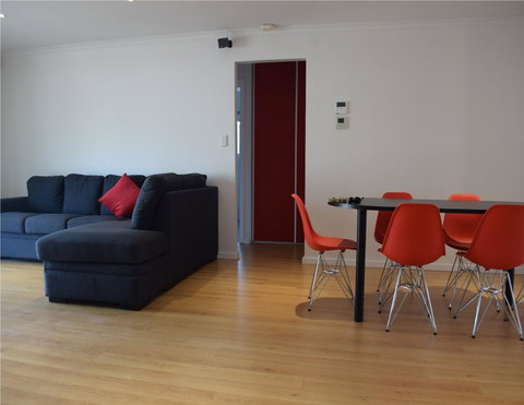 South Coast Escape - Accommodation Burleigh 10