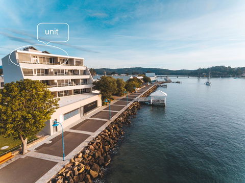Penthouse On The Promenade - Accommodation Burleigh 1