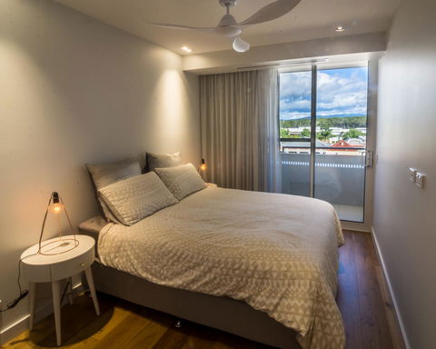 Penthouse On The Promenade - Accommodation Burleigh 10