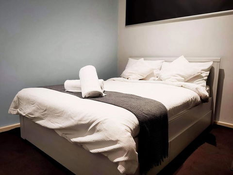 Project BNB On York - Accommodation Burleigh 5