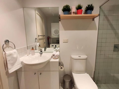 Project BNB On York - Accommodation Burleigh 16