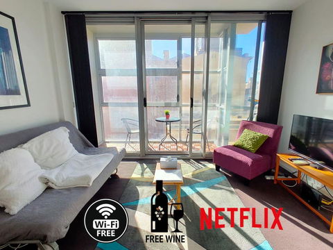 Project BNB On York - Accommodation Burleigh 0