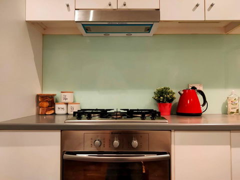 Project BNB On York - Accommodation Burleigh 6