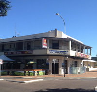 Pier Hotel - Accommodation Burleigh
