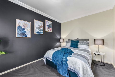 Accommodation On Lansell 2 - Accommodation Burleigh 3