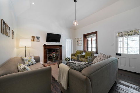 Jacobs Estate Cottage - Accommodation Burleigh 4