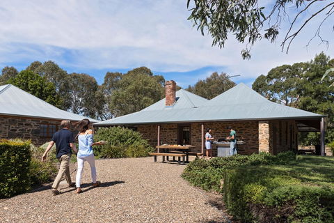 Jacobs Estate Cottage - Accommodation Burleigh 1