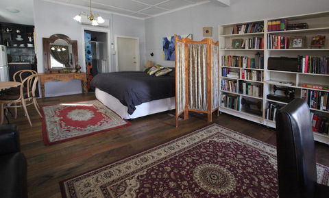 Wallace Lodge - PID-STRA-16871 - Accommodation Burleigh 3