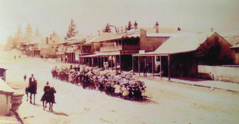 Wallace Lodge - PID-STRA-16871 - Accommodation Burleigh 8