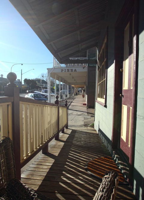 Wallace Lodge - PID-STRA-16871 - Accommodation Burleigh 2