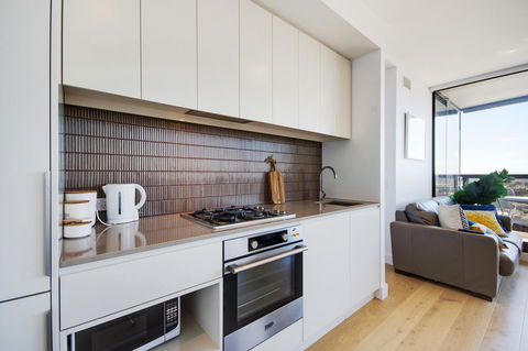 Swainson At Vue - Accommodation Burleigh 10