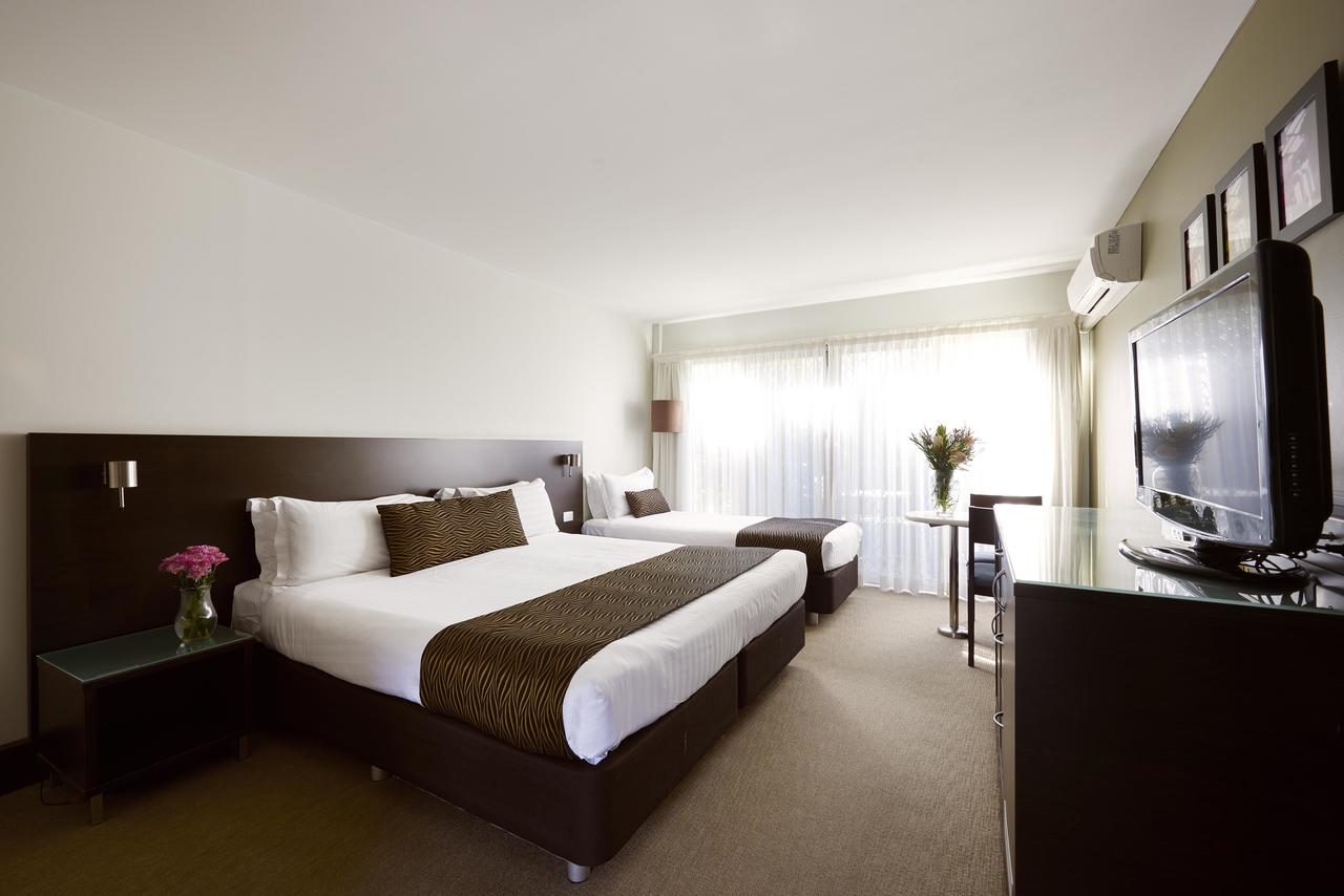 Parkes NSW Accommodation Burleigh