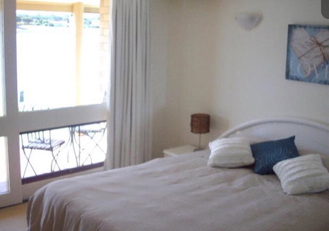 Lakeside - Accommodation Burleigh 5