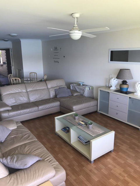 Lakeside - Accommodation Burleigh 3