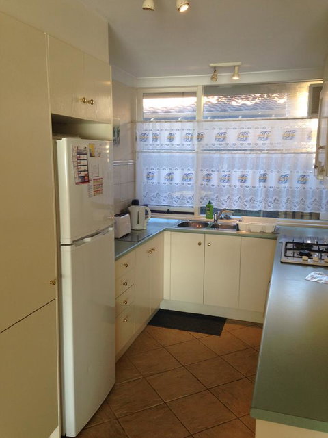 Lakeside - Accommodation Burleigh 10