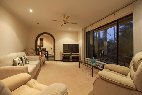 The Palms - Accommodation Burleigh 18