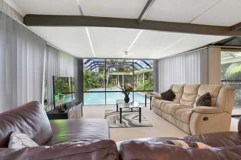 The Palms - Accommodation Burleigh 10