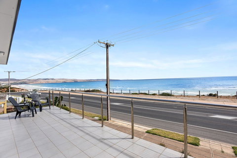 Esplanade Escape - Accommodation Burleigh 16