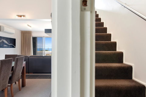 Esplanade Escape - Accommodation Burleigh 19